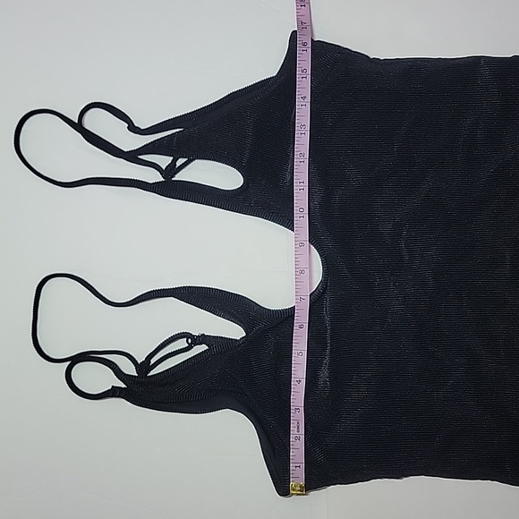 ASOS DESIGN crinkle low back swimsuit / 12. - Picture 4 of 11